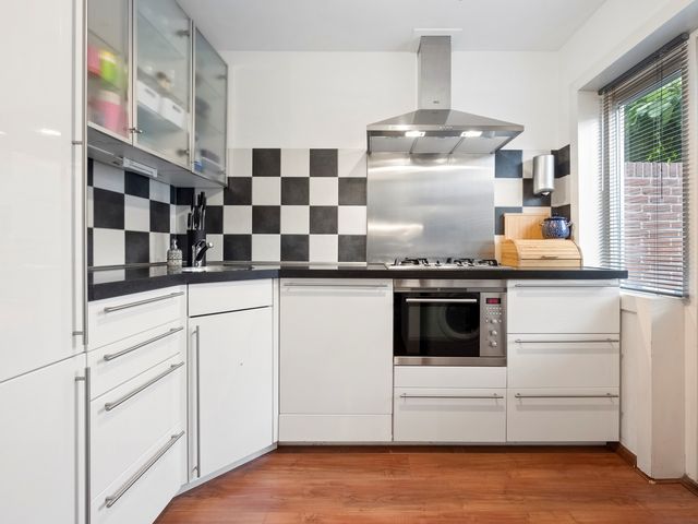 Ceramstraat 16, Den Helder