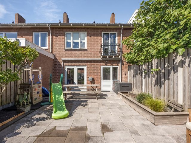 Ceramstraat 16, Den Helder