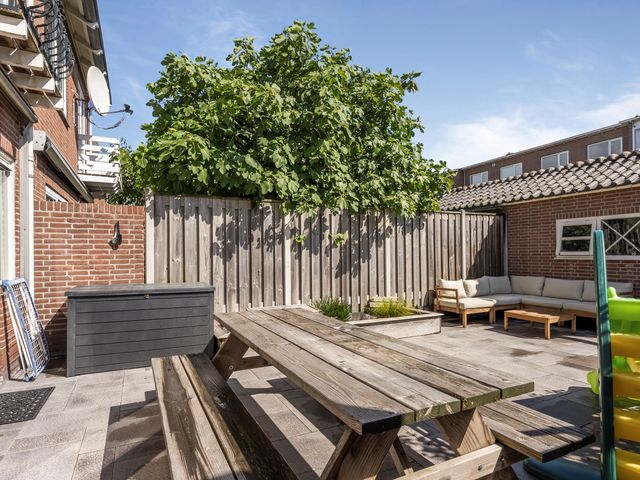 Ceramstraat 16, Den Helder