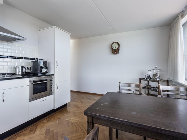 Vredesplein 51, Waalwijk