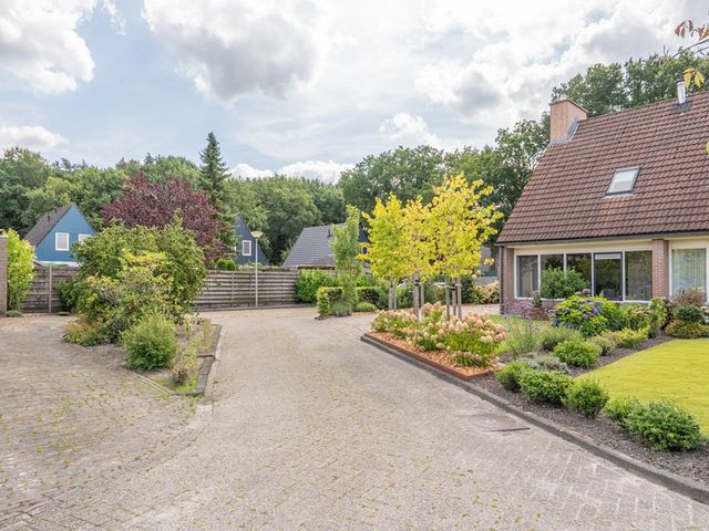Wiekenas 19, Smilde