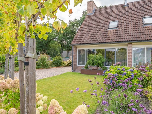 Wiekenas 19, Smilde