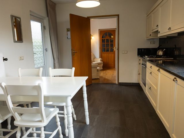 De Lerodestraat 12, Born