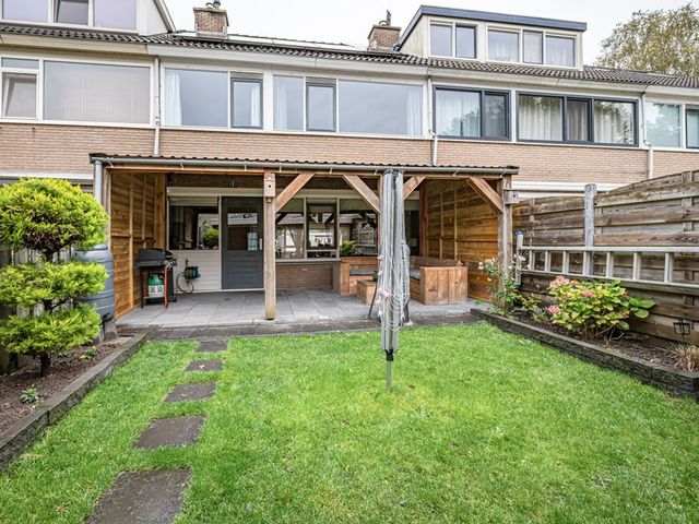 Lekstraat 48, Emmeloord