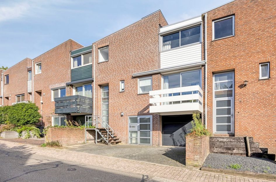 Tuinlaan 8