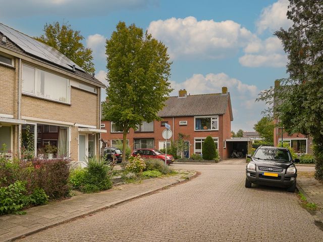 Zweder van Zuylenlaan 15, Werkhoven