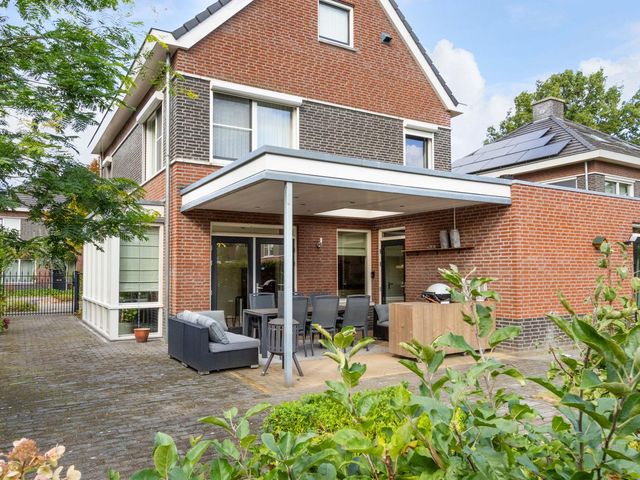 Leumehofstraat 12, Weert