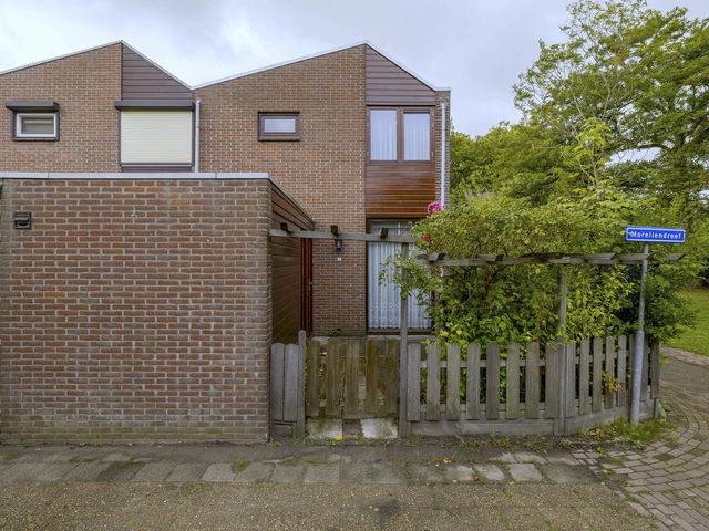 Morellendreef 19, Rozenburg