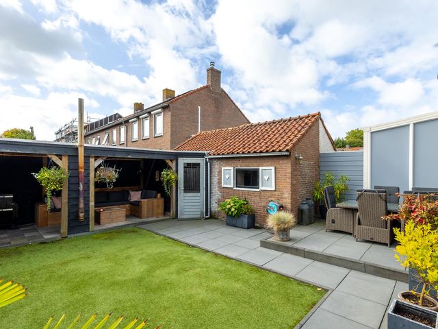 Troelstrastraat 60, Hardinxveld-Giessendam