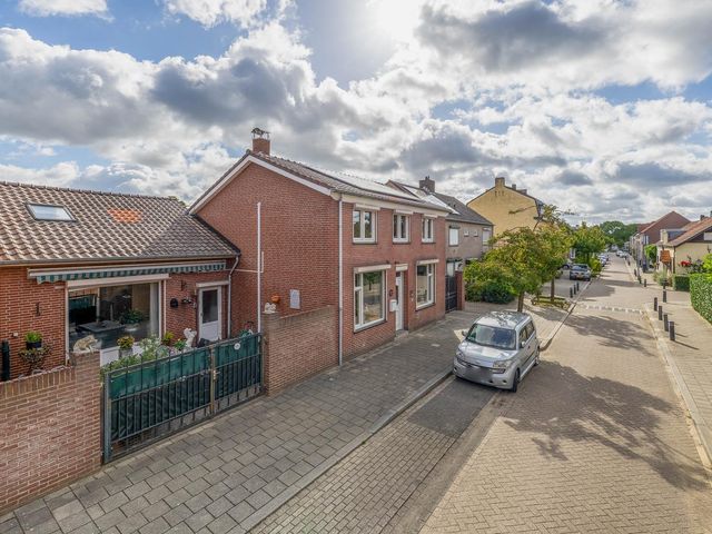 Leeuwerikstraat 52, Venlo