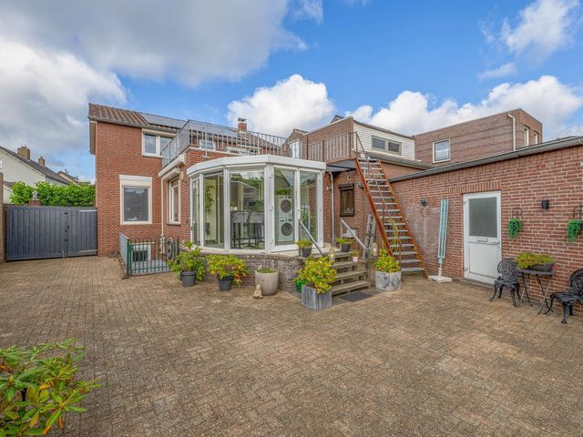 Leeuwerikstraat 52, Venlo
