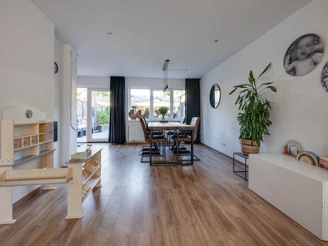 Strijenstraat 13, Rijen