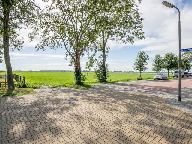 Pastoor Gortzstraat 9, Oud Ade
