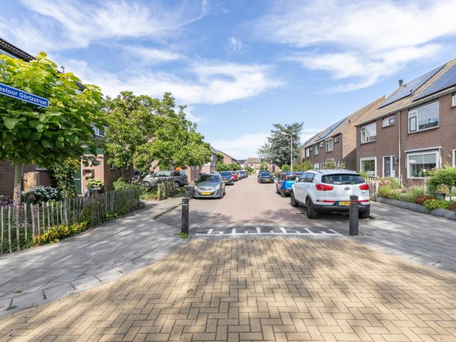 Pastoor Gortzstraat 9, Oud Ade