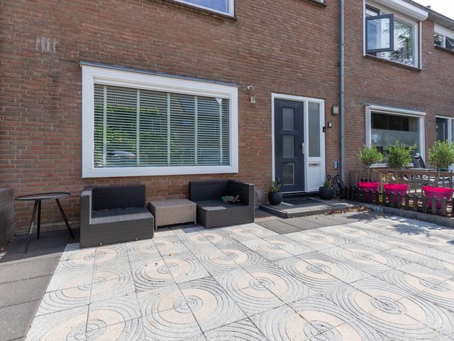 Pastoor Gortzstraat 9, Oud Ade