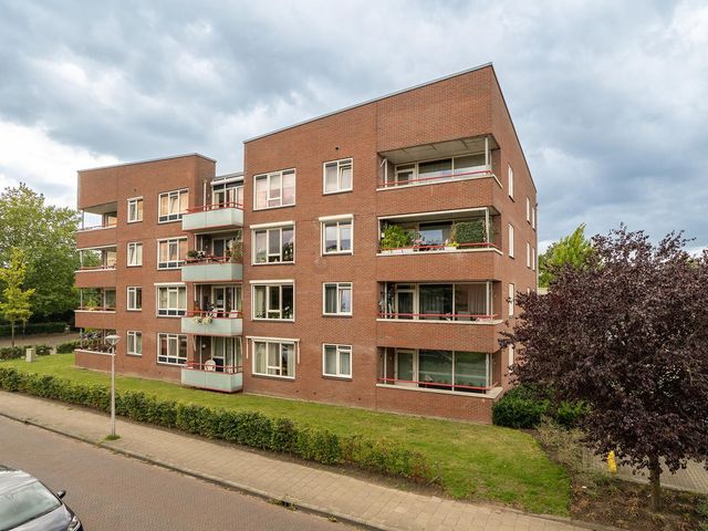 Spoorbaanstraat 1 2, Enschede