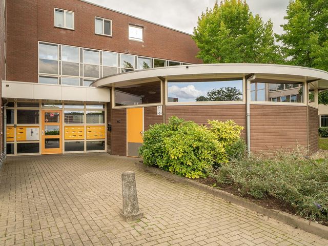 Spoorbaanstraat 1 2, Enschede