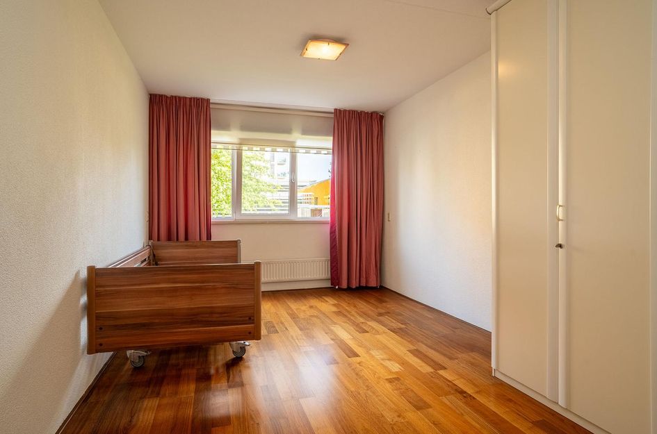 Spoorbaanstraat 1 2