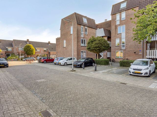 Goudmos 74, Nieuwerkerk Aan Den Ijssel
