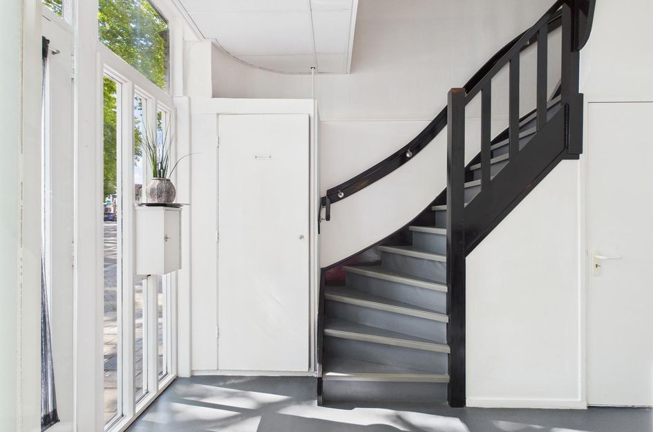 van Steenbergenlaan 2