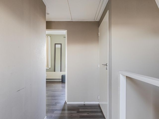 Westdam 11, Sas Van Gent