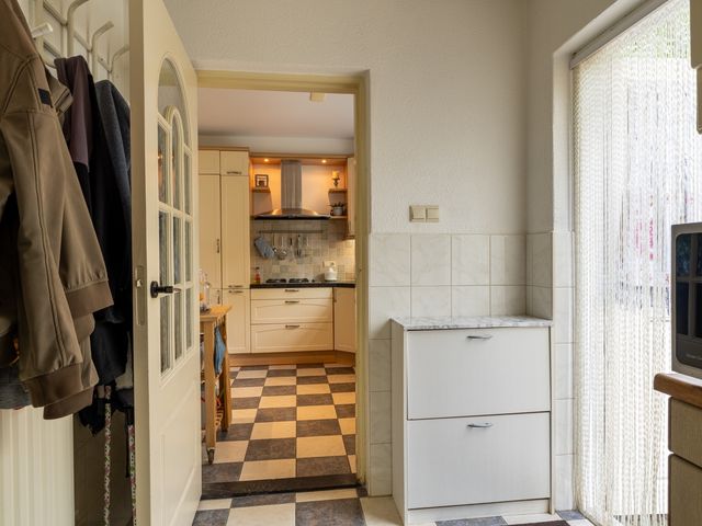 Vijverstraat 8, Nieuwendijk