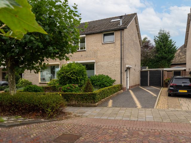 Donkerstraat 12, Aalst