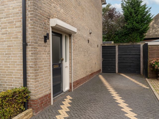 Donkerstraat 12, Aalst