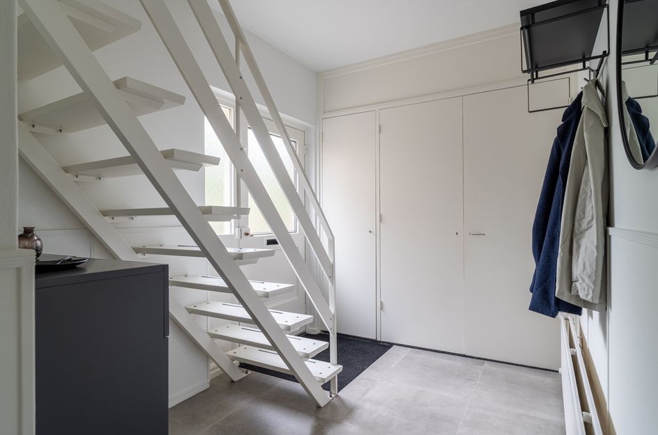 Donkerstraat 12