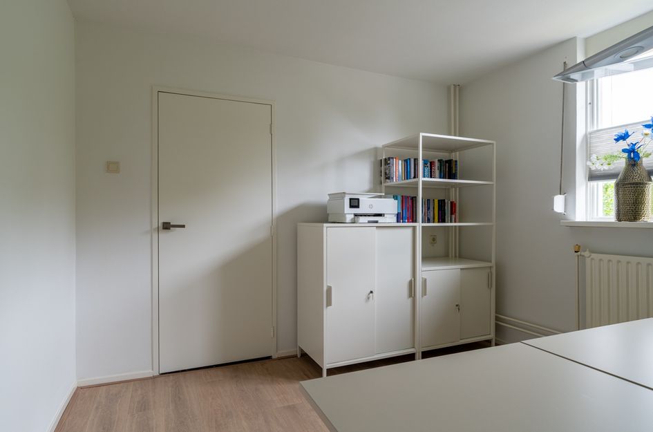 Donkerstraat 12