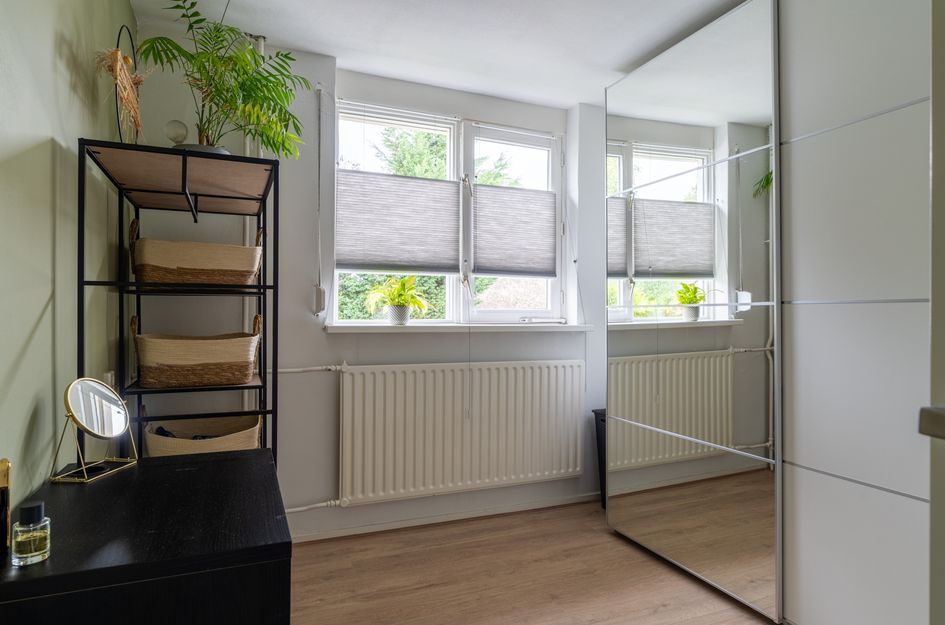 Donkerstraat 12