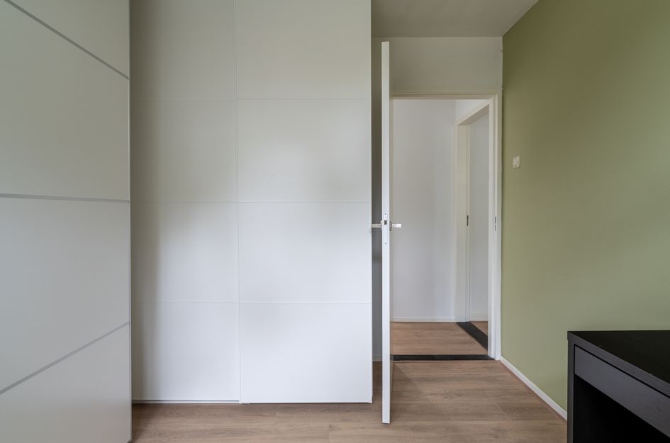 Donkerstraat 12