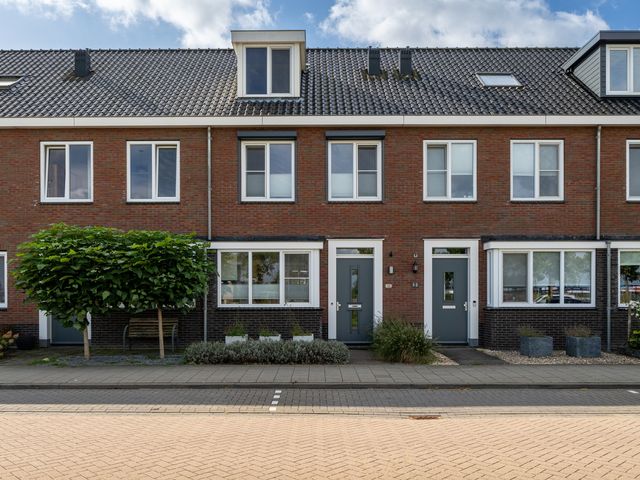Sportlaan 46, Almkerk