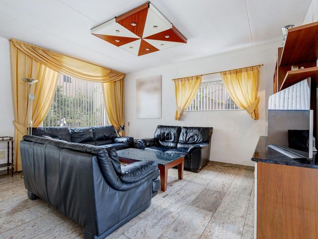 Bernhardplaats 58, Hellevoetsluis