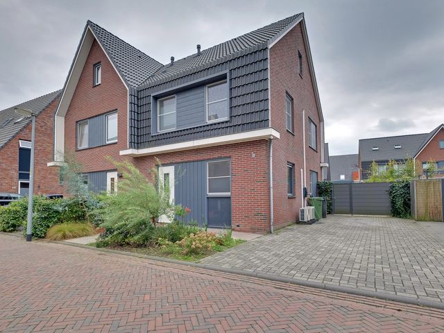 Koningskampstraat 19A, Zevenaar