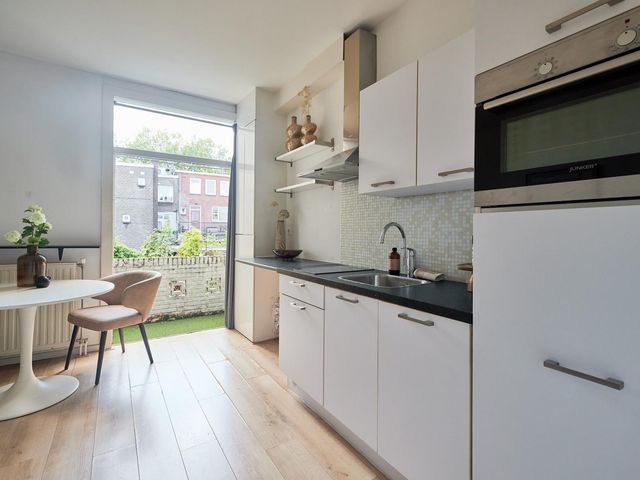 Menadostraat 20, Utrecht