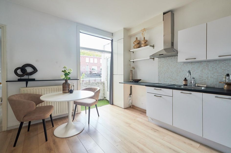 Menadostraat 20