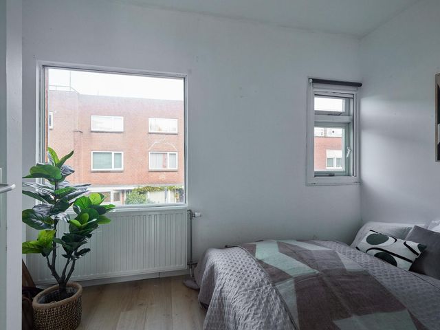 Menadostraat 20, Utrecht