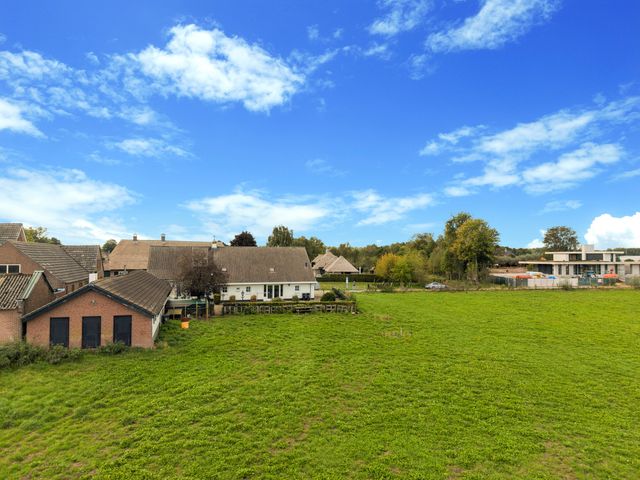 Elst 3, Geffen