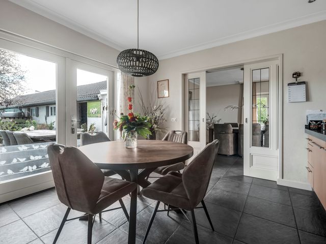 Elst 3, Geffen