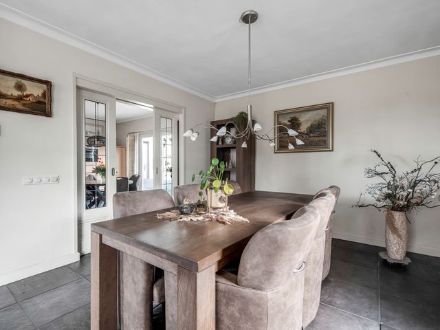 Elst 3, Geffen