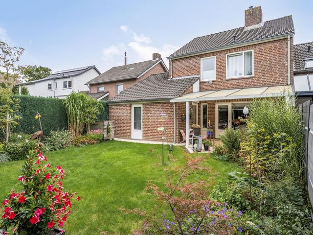 Vaesrade 93b, Nuth