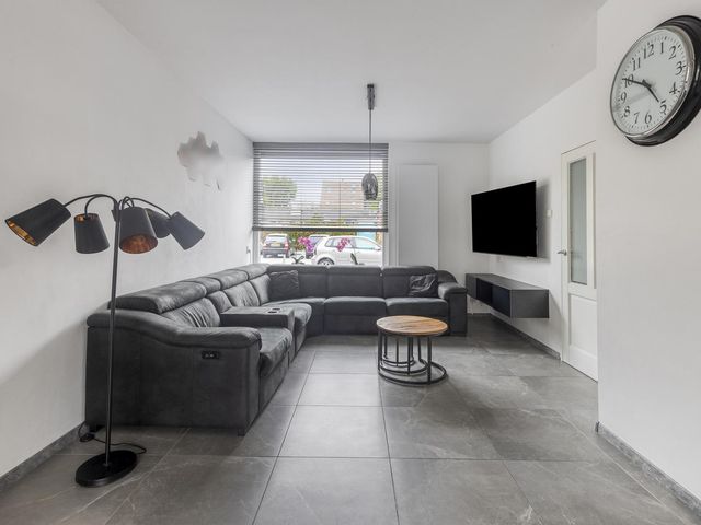 Verweylaan 16, Roosendaal