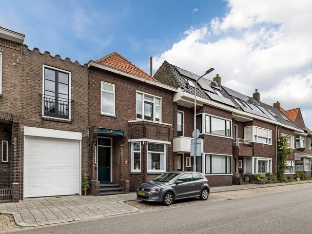 Burgemeester Geillstraat 28, Terneuzen