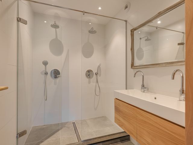 Klaverweide 220, Voorburg