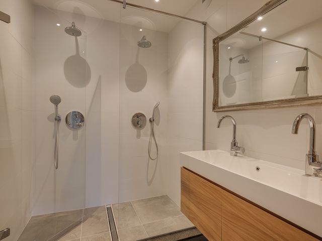 Klaverweide 220, Voorburg