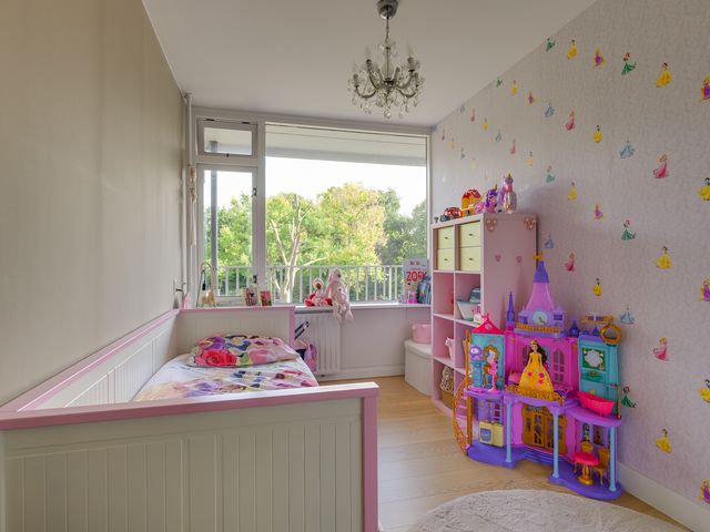Klaverweide 220, Voorburg