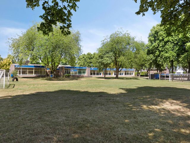 Het Middenpad 27, Loenen