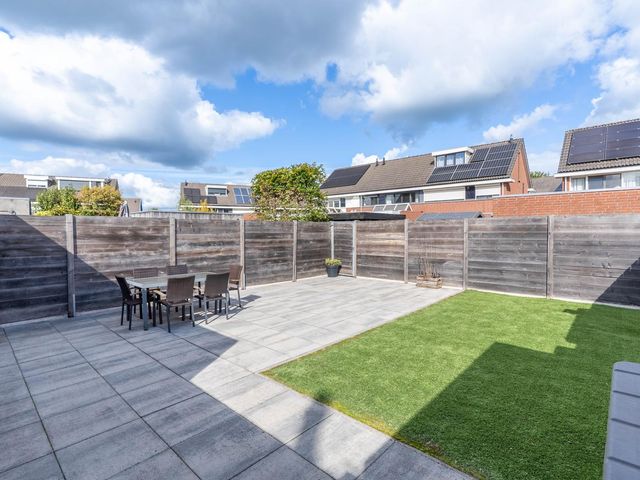 Vogelwikke 6, Venray