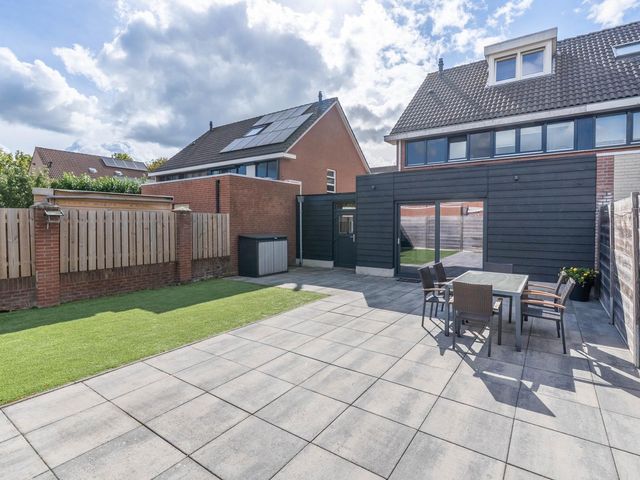 Vogelwikke 6, Venray